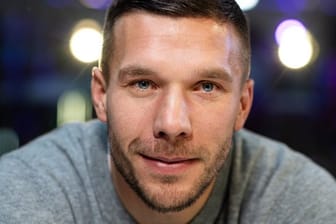 Lukas Podolski soll mit einem türkischen Club verhandeln.