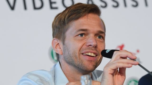 Wirbt weiter um Geduld mit dem Videobeweis: Projektleiter Jochen Drees. Wirbt weiter um Geduld mit dem Videobeweis: Projektleiter Jochen Drees.