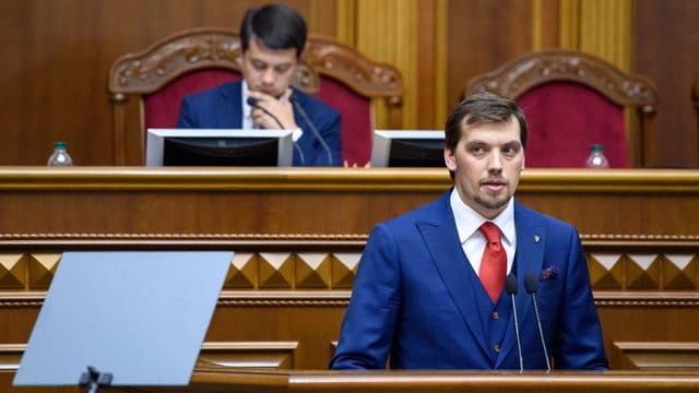 Alexej Gontscharuk bleibt trotz seines Rücktrittsgesuchs im Amt.