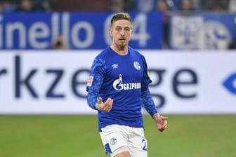 Bastian Oczipka: Der Linksverteidiger hat seinen Vertrag auf Schalke verlängert.