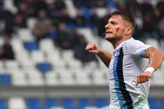 Der frühere BVB-Stürmer Immobile hat beim 5:1-Erfolg von Lazio Rom gegen Sampdoria Genua dreifach getroffen.