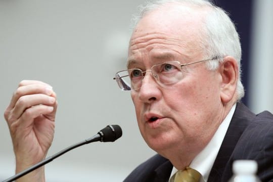 Ken Starr, der Sonderermittler im Amtsenthebungsverfahren gegen den damaligen US-Präsidenten Clinton, wird dem Team der Trump-Verteidiger angehören.