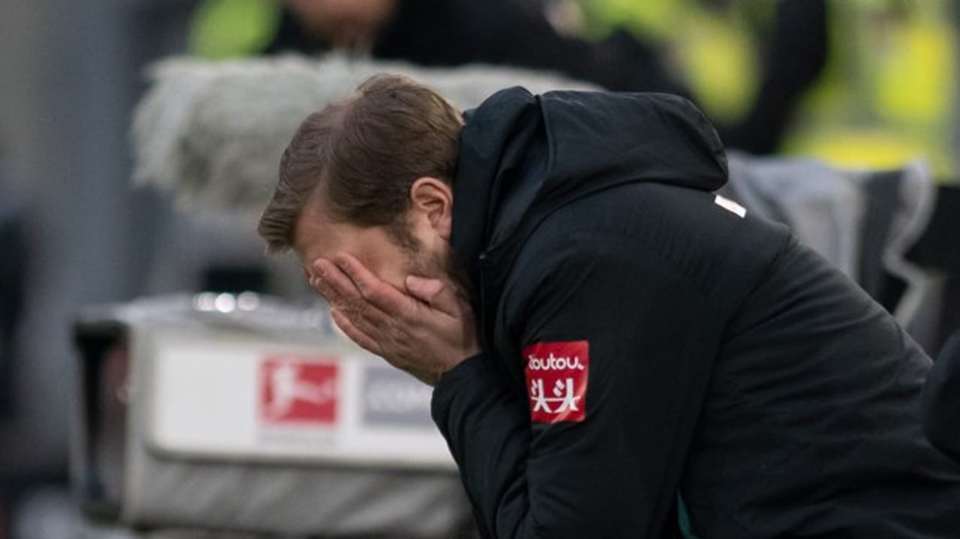 Werder-Trainer Florian Kohfeldt muss sich Gedanken über sein Personal machen.