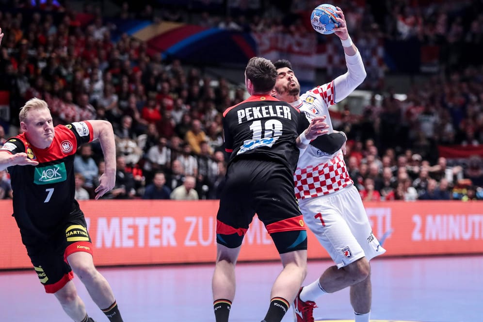Hendrik Pekeler: Bei der Handball-EM trug auch eine 2-Minuten-Strafe kurz vor Schluss zur deutschen Niederlage gegen Kroatien bei.