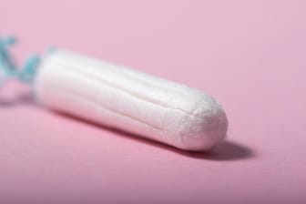 Tampon: Seit Anfang des Jahres werden Menstruationsprodukte mit einem niedrigeren Steuersatz bedacht.