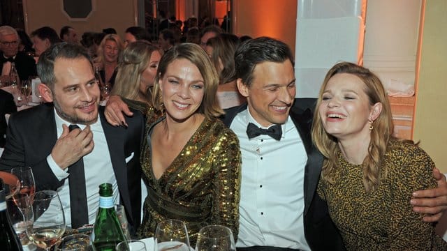 Moritz Bleibtreu, Jessica Schwarz, Florian David Fitz und Karoline Herfurth (v-l) beim Deutschen Filmball im Bayerischen Hof.