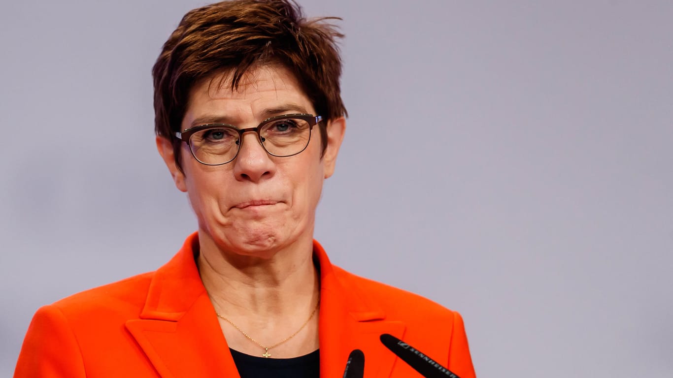 Annegret Kramp-Karrenbauer: Die Verteidigungsministerin sagte am Rande der CDU-Klausur im Hamburg, dass die Bundeswehr zu einem Einsatz in Libyen beitragen könne (Archivbild).