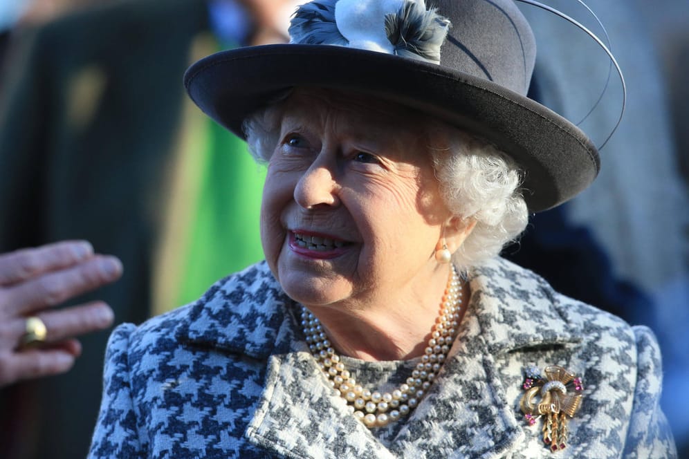 Queen Elizabeth II.: Sie nahm am Sonntag am Gottesdienst nahe ihres Landsitzes in Sandringham teil.