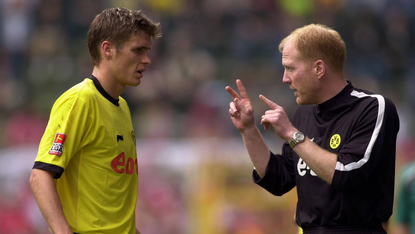 Sebastian Kehl (l.) in jungen Jahren (hier 2003) mit Matthias Sammer, der damals den BVB trainierte.