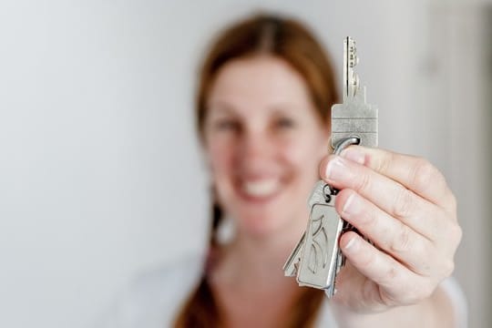 Das eigene Zuhause können Singles auch alleine finanzieren.