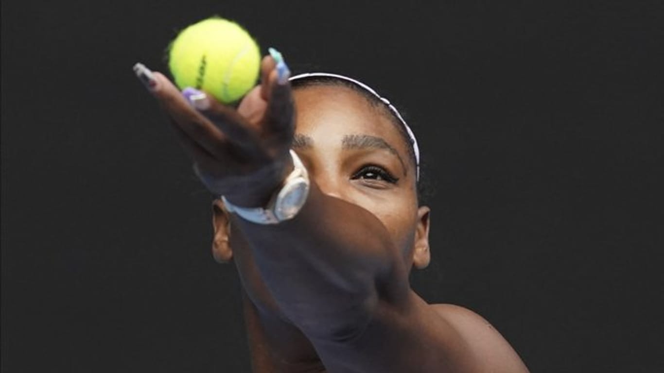 Hatte am Eröffnungstag der Australian Open keine Probleme mit der Luft: Serena Williams in Aktion.