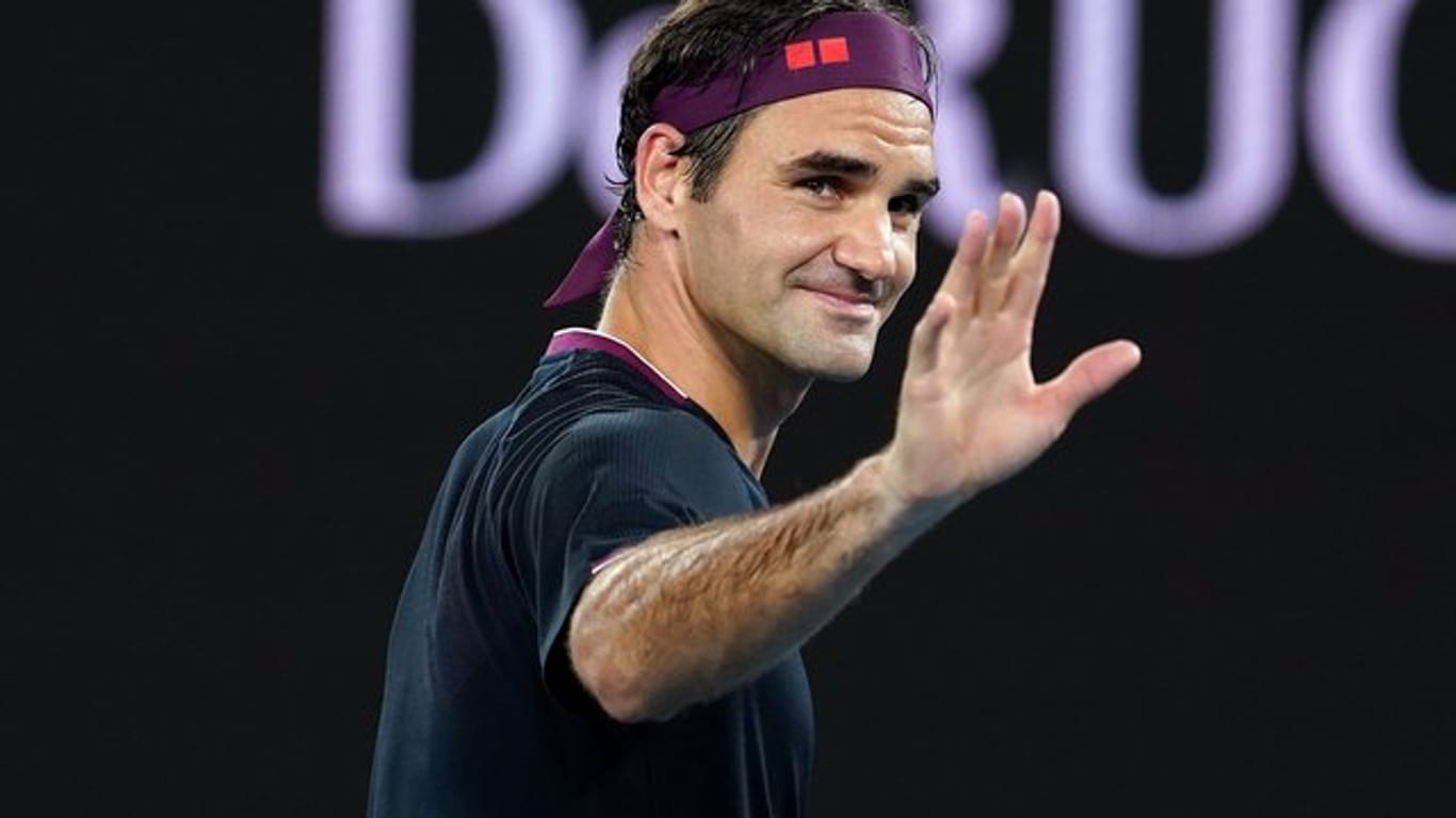Hat sein Auftaktspiel problemlos gemeistert: Roger Federer feiert seinen Sieg.