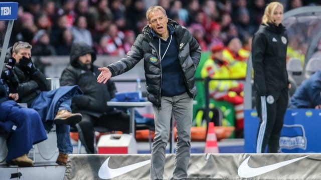 Trainer Jürgen Klinsmann wünscht sich noch einen Neuzugang für die Berliner Offensive. Trainer Jürgen Klinsmann wünscht sich noch einen Neuzugang für die Berliner Offensive.