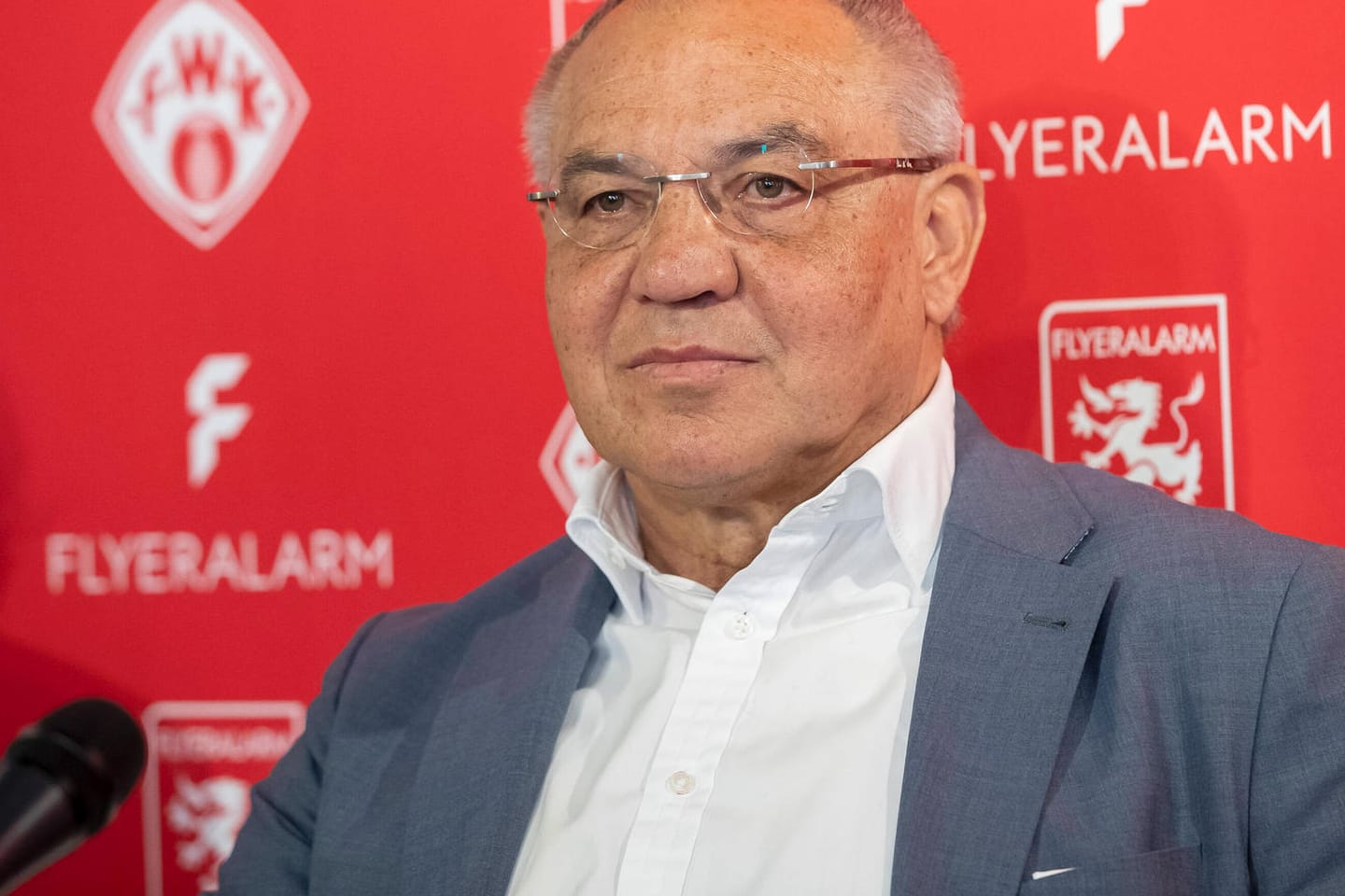 Felix Magath: Der 66-Jährige steigt bei den Würzburger Kickers ein.