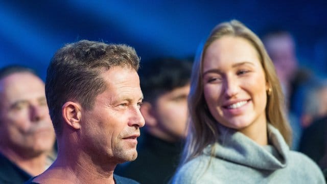 Til Schweiger mit Begleitung bei einer Box-Veranstaltung in Hamburg. Til Schweiger mit Begleitung bei einer Box-Veranstaltung in Hamburg.