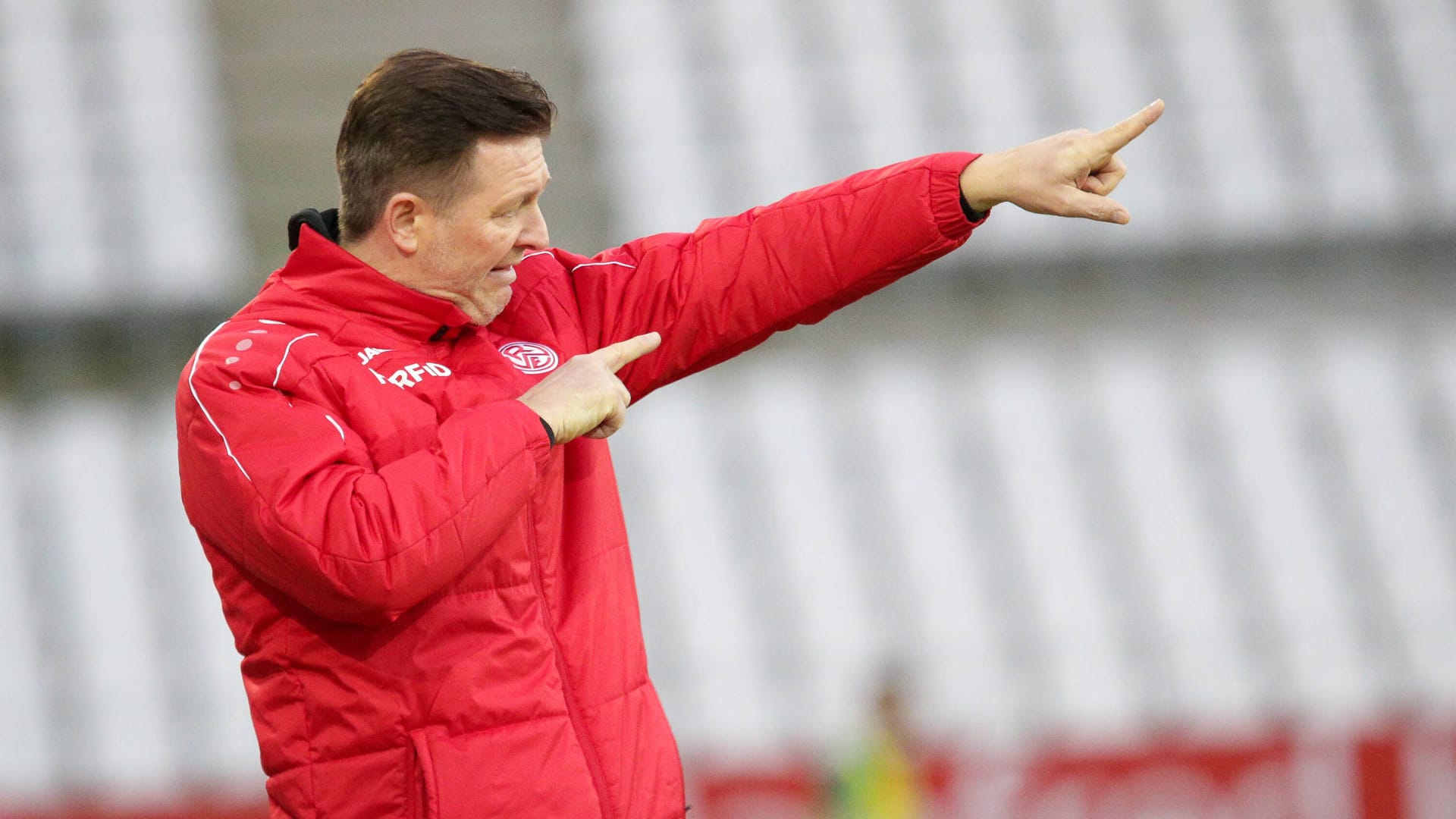 Rot-Weiss-Essen-Coach Christian Titz: Mit dem Traditionsverein will er noch hoch hinaus.