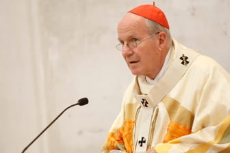 Kardinal Christoph Schönborn: Mit dem 75. Geburtstag müssen Kardinale beim Vatikan ein Rücktrittsgesuch einreichen – nicht immer wird dieses angenommen (Archivbild).