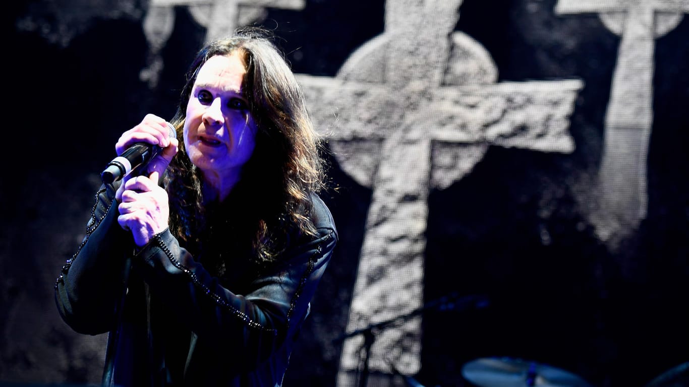 Ozzy Osbourne auf der Bühne: Der Musiker ist an Parkinson erkrankt.
