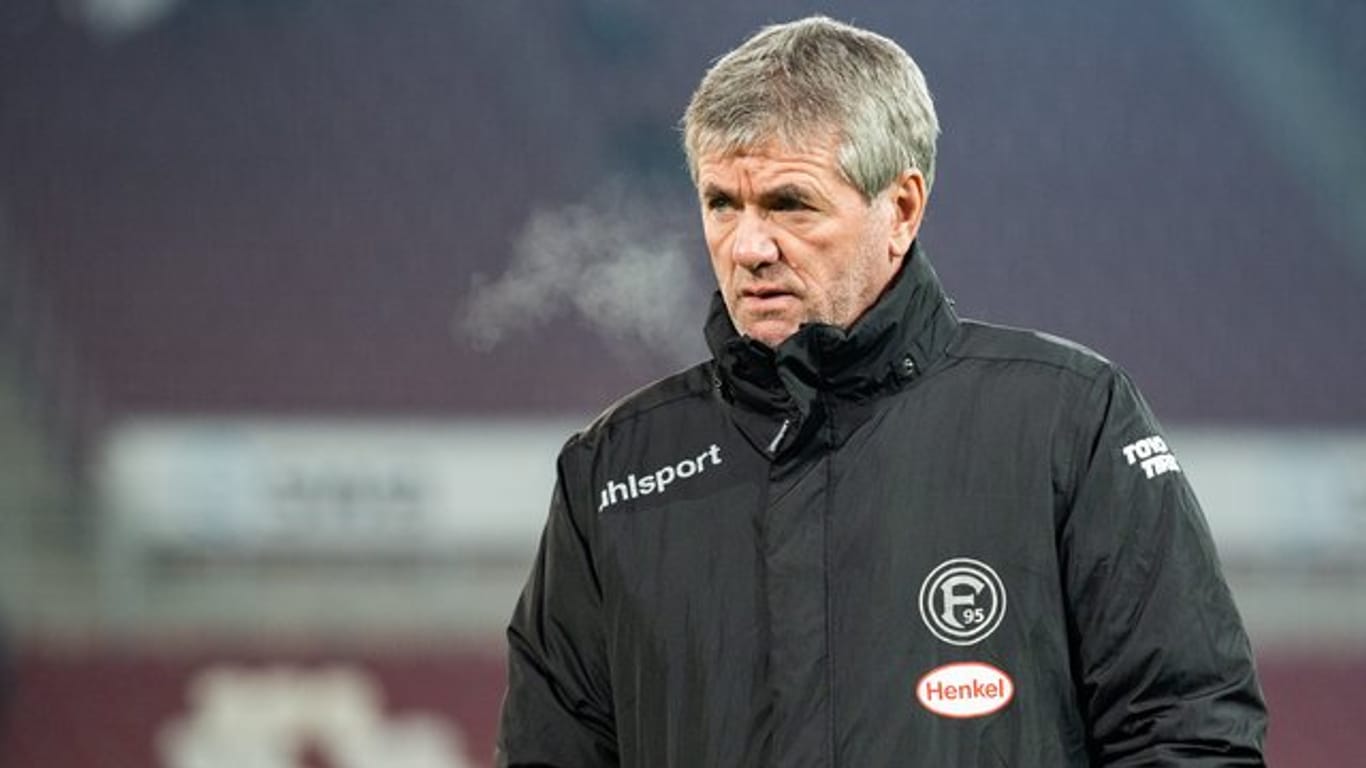 Mit Düsseldorf mitten im Abstiegskampf: Fortuna-Coach Friedhelm Funkel.