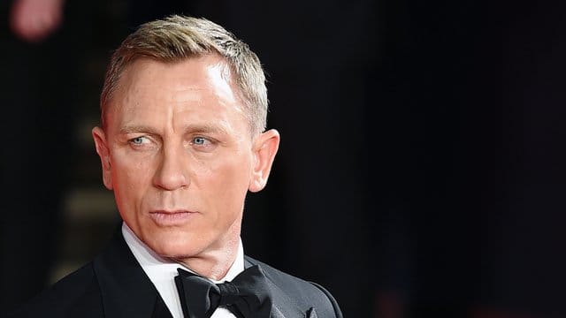 Schauspieler Daniel Craig kommt 2015 zur Premiere des neuen James Bond Films "Spectre" in der Royal Albert Hall in London. Schauspieler Daniel Craig kommt 2015 zur Premiere des neuen James Bond Films "Spectre" in der Royal Albert Hall in London.