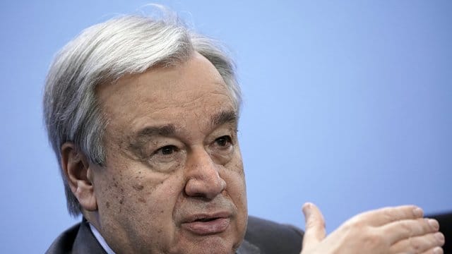 Antonio Guterres bezeichnet die Einigung in Deutschland als "großen Schritt" zum Frieden in Libyen. Antonio Guterres bezeichnet die Einigung in Deutschland als "großen Schritt" zum Frieden in Libyen.