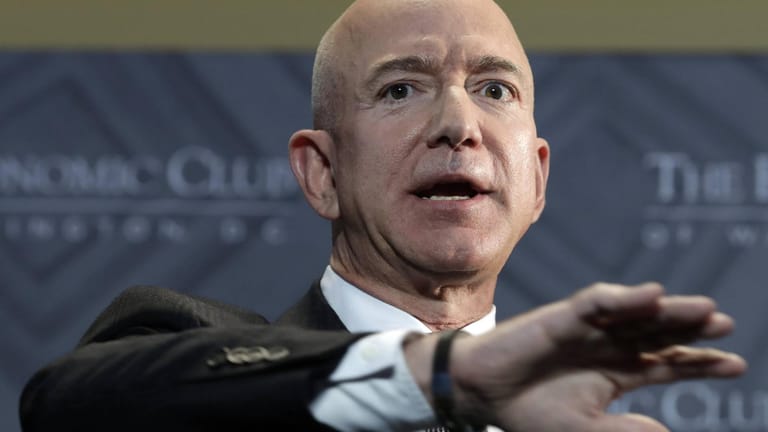 Jeff Bezos: Der Unternehmer wurde einem Medienbericht zufolge von Riad ausspioniert.