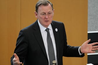 Linken-Politiker Bodo Ramelow im Thüringer Landtag: Er strebt Anfang Februar seine Wiederwahl als Ministerpräsident an.