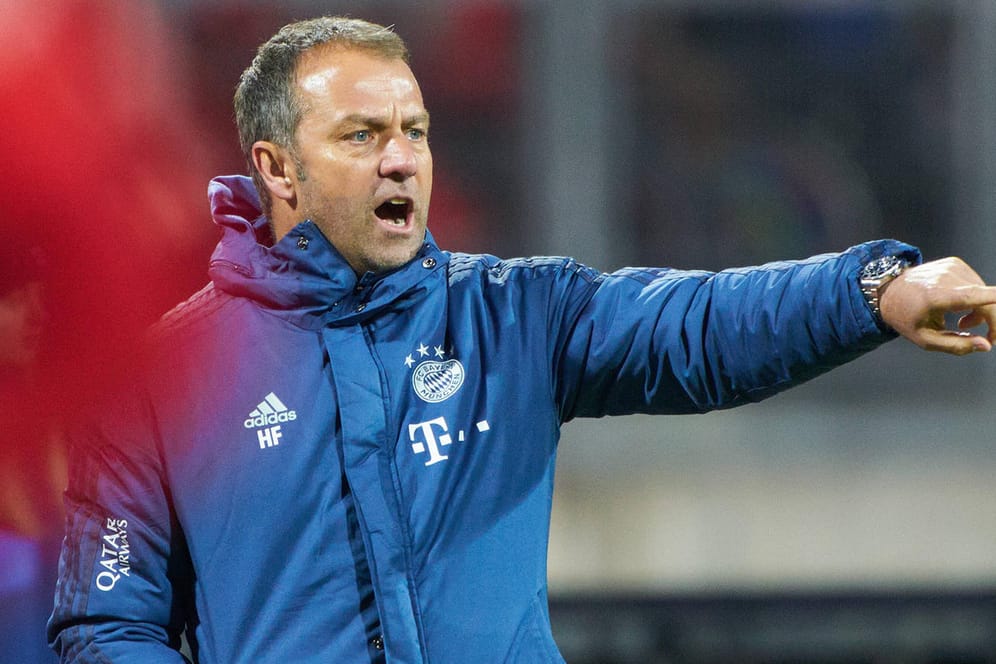 Bayern-Trainer Hansi Flick: Er wünscht sich noch weitere Verstärkungen.