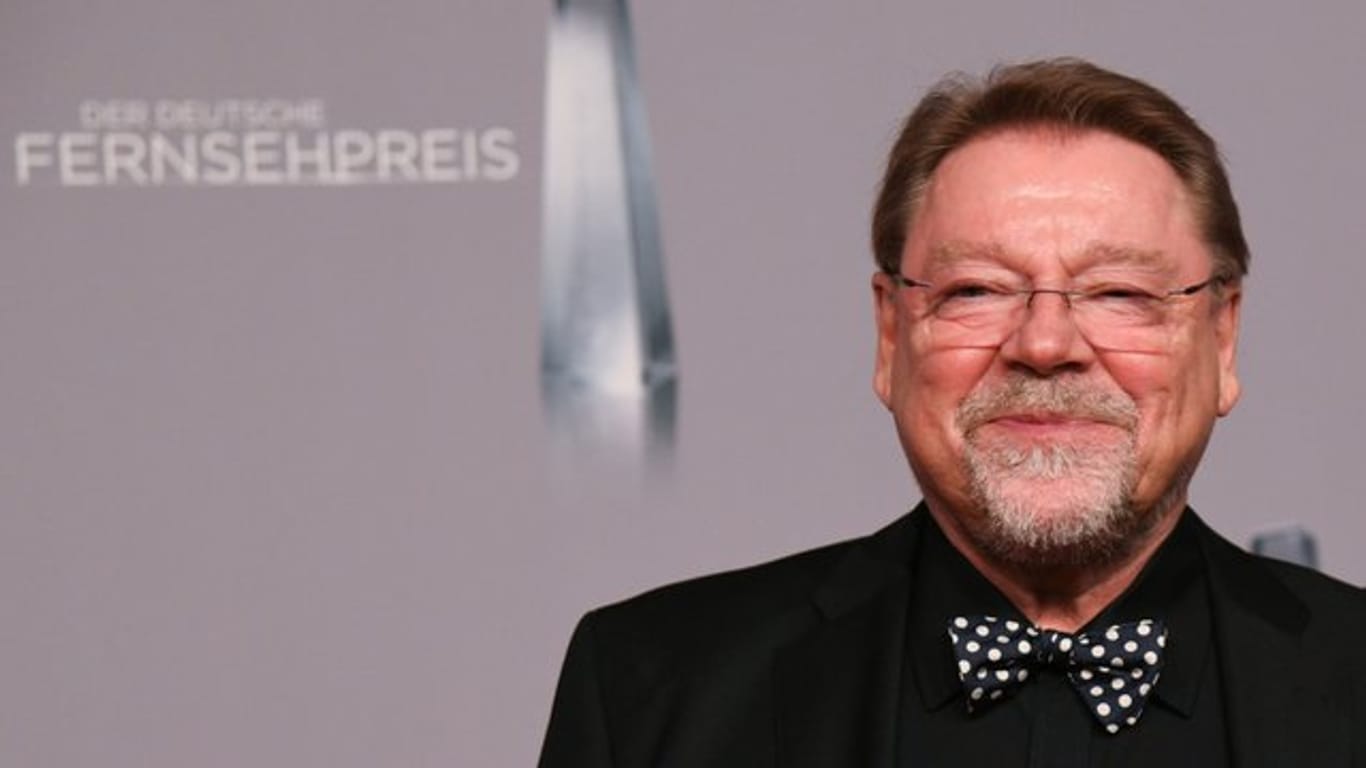 Entertainer Jürgen von der Lippe kommt zur Verleihung des Deutschen Fernsehpreises 2019.