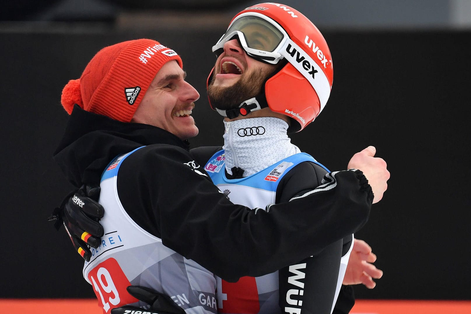 Skispringen: Die deutschen Springer Freitag (l.) und Eisenbichler.