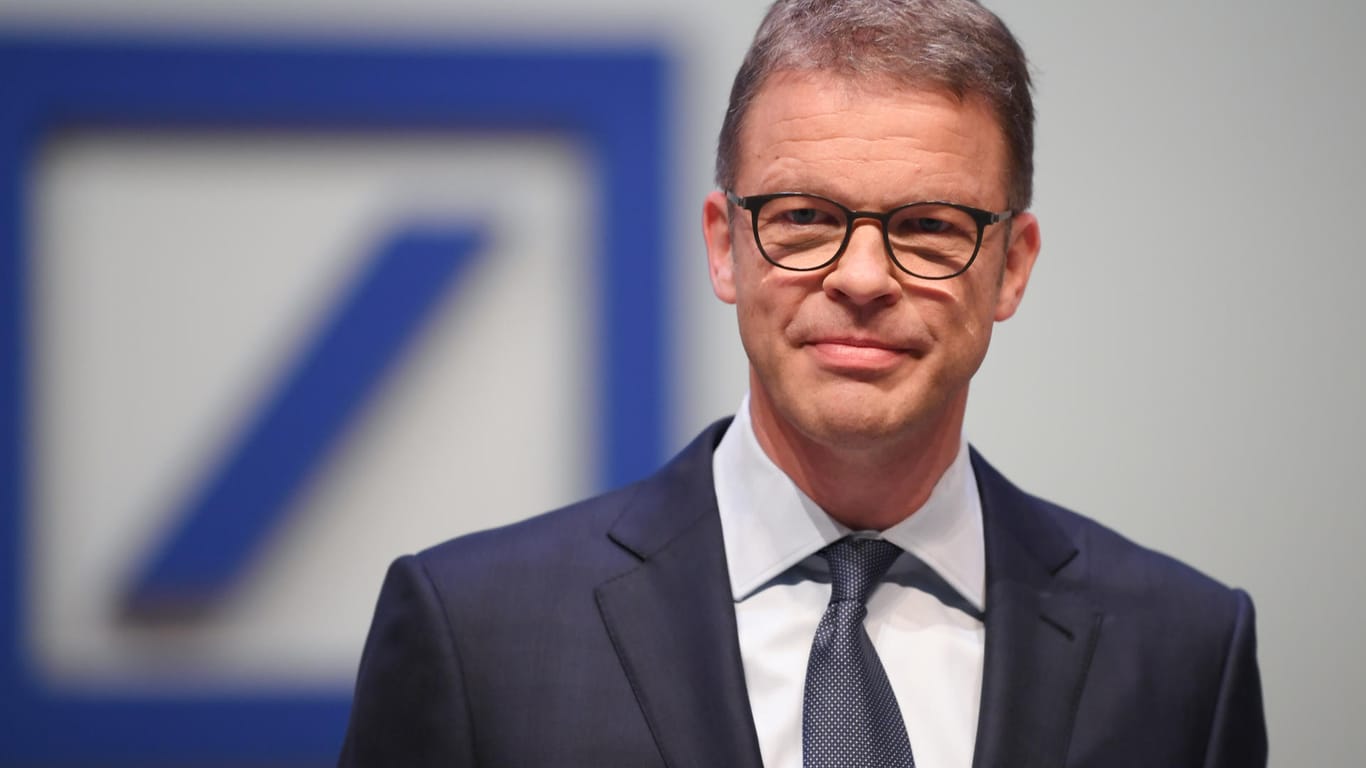 Christian Sewing: Der Vorstandsvorsitzender der Deutschen Bank taxierte die Kosten für die große Umstrukturierung auf 7,4 Milliarden Euro.