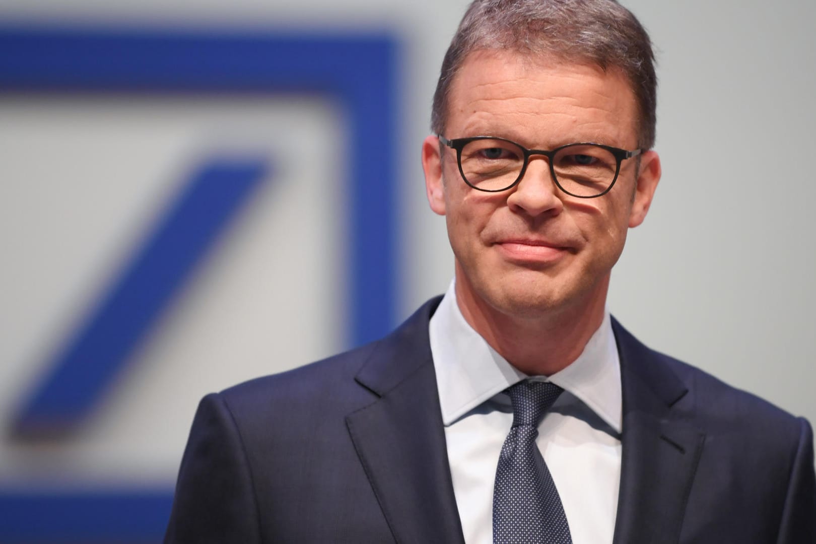 Christian Sewing: Der Vorstandsvorsitzender der Deutschen Bank taxierte die Kosten für die große Umstrukturierung auf 7,4 Milliarden Euro.