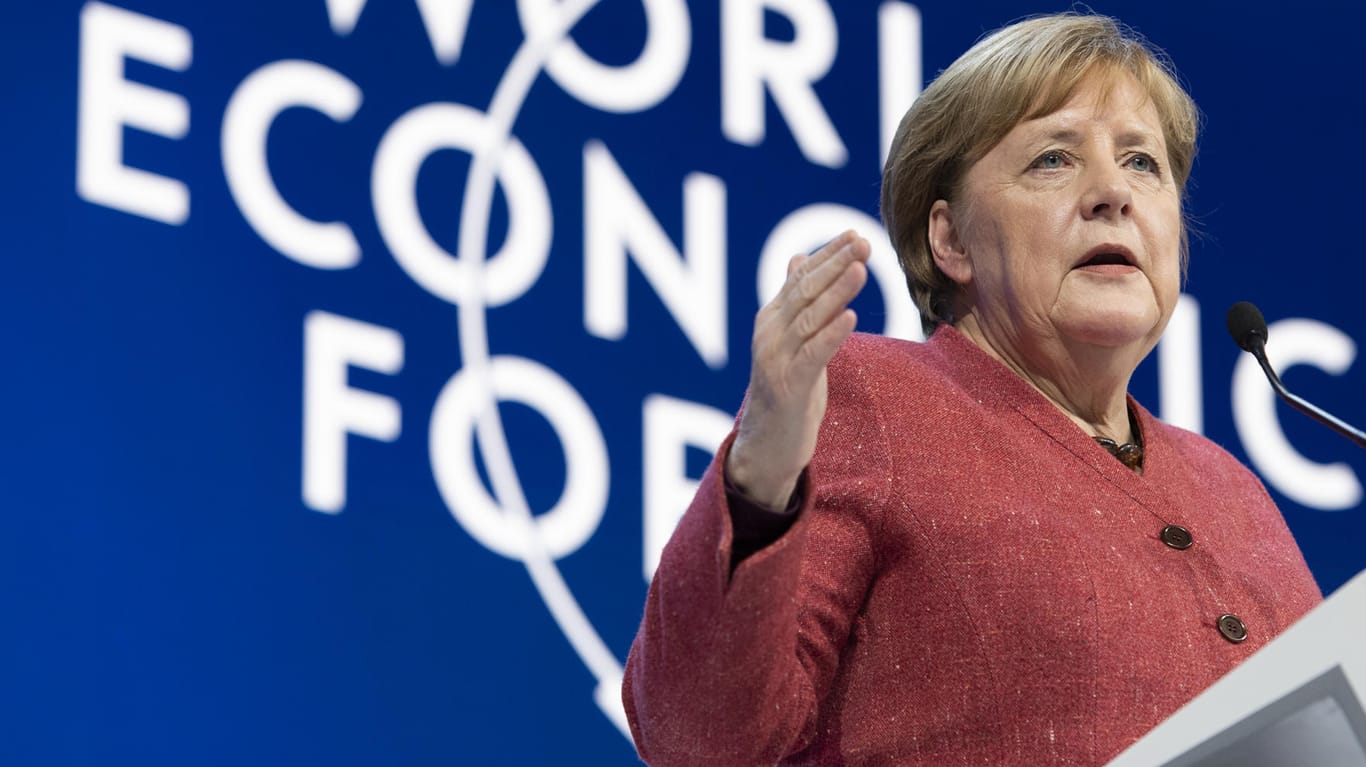 Angela Merkel in Davos: Die Bundeskanzlerin hebt die Bedeutung des Klimaschutzes hervor.