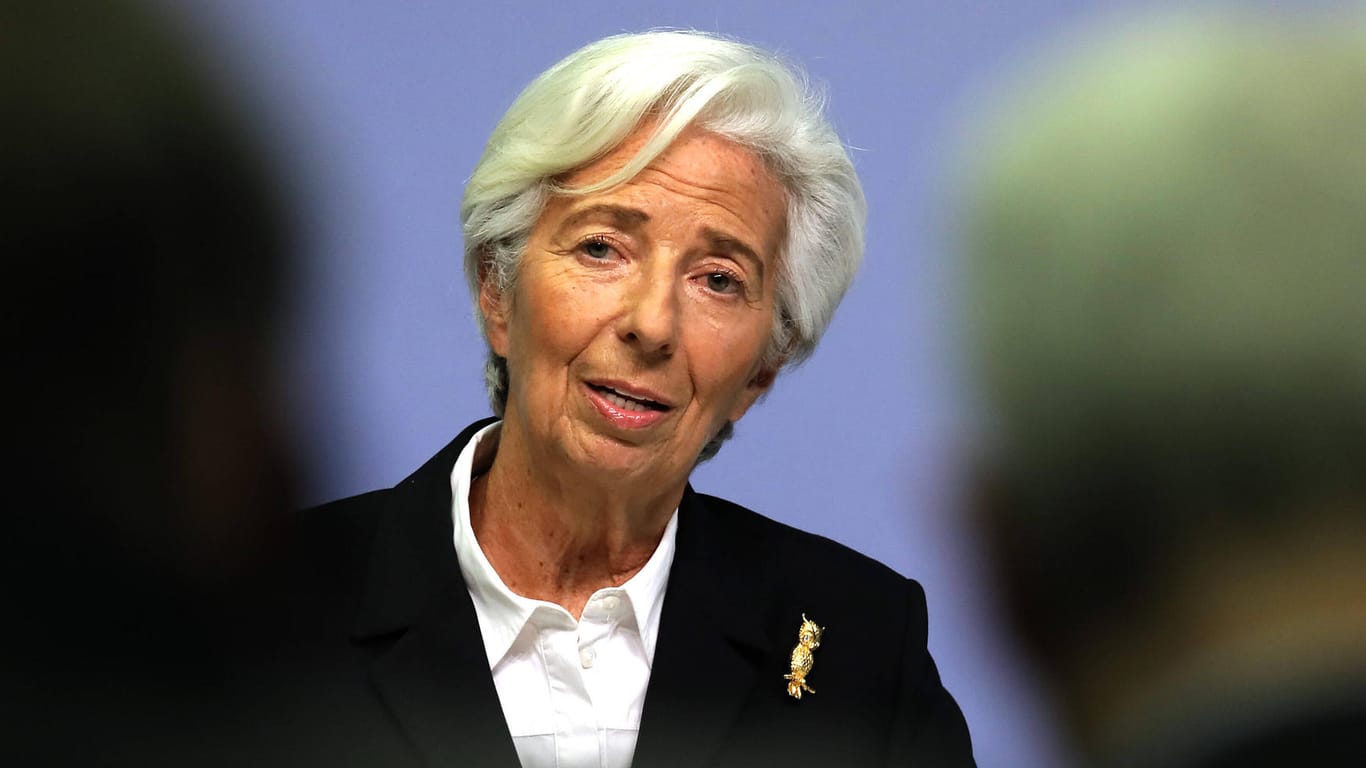 EZB-Präsidentin Christine Lagarde: Von der Geldpolitik ihres Vorgängers Mario Draghi könnte sie sich bald verabschieden.