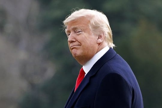 Die Einladung zu den Nahost-Gesprächen erfolgt inmitten des Amtsenthebungsverfahren gegen Trump im US-Senat.