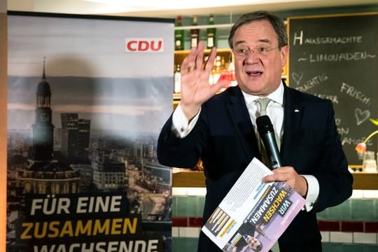 Armin Laschet spricht bei einer Wahlkampfveranstaltung der CDU.