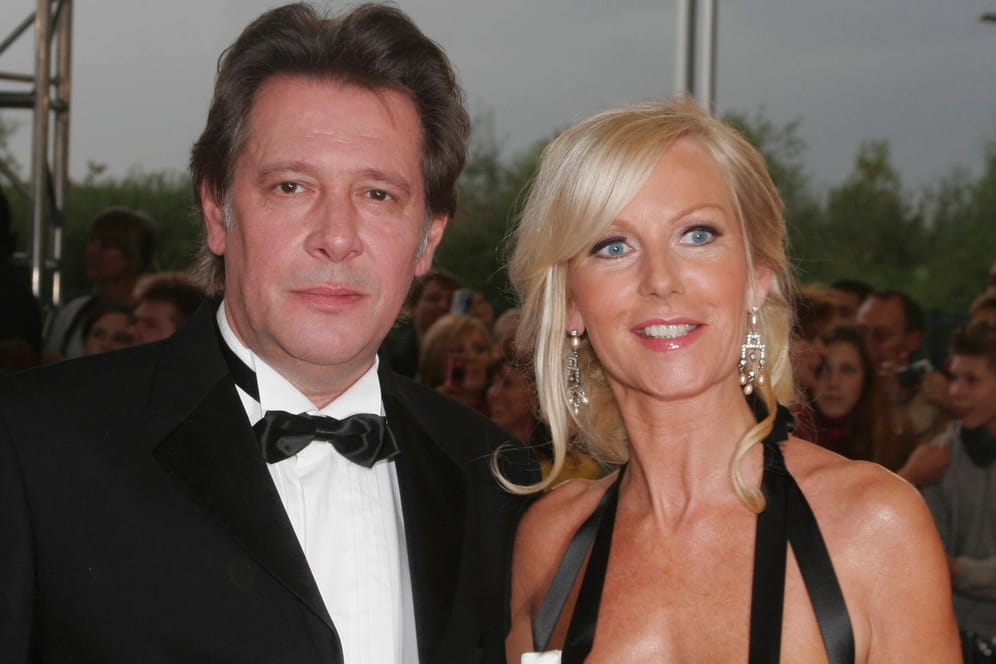 Jan Fedder mit Ehefrau Marion: Nach dem Tod des Hamburger Schauspielers appelliert die Witwe eindringlich an die Fans.