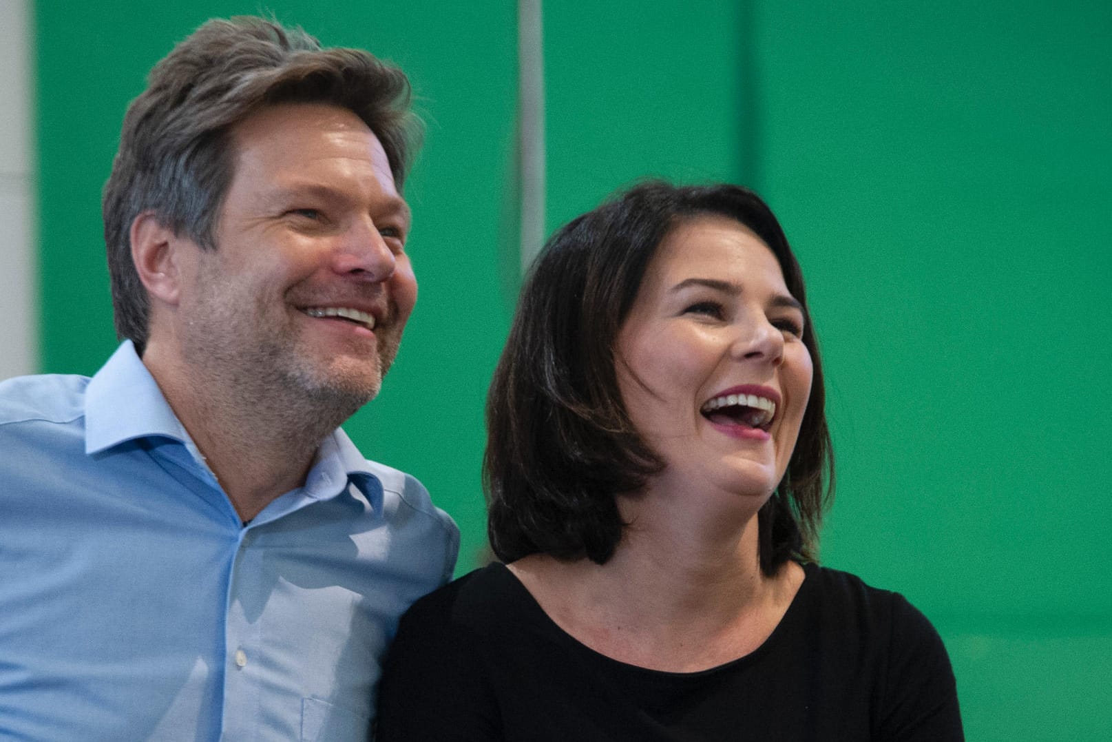 Annalena Baerbock und Robert Habeck, die Vorsitzenden der Grünen: Mit den aktuellen Ergebnissen würden es die Grünen in die Regierung schaffen. (Archivbild)