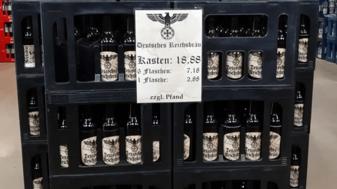 Bierkästen: In der Getränkequelle in Bad Bibra wurde "Deutsches Reichsbräu" zum Verkauf angeboten.