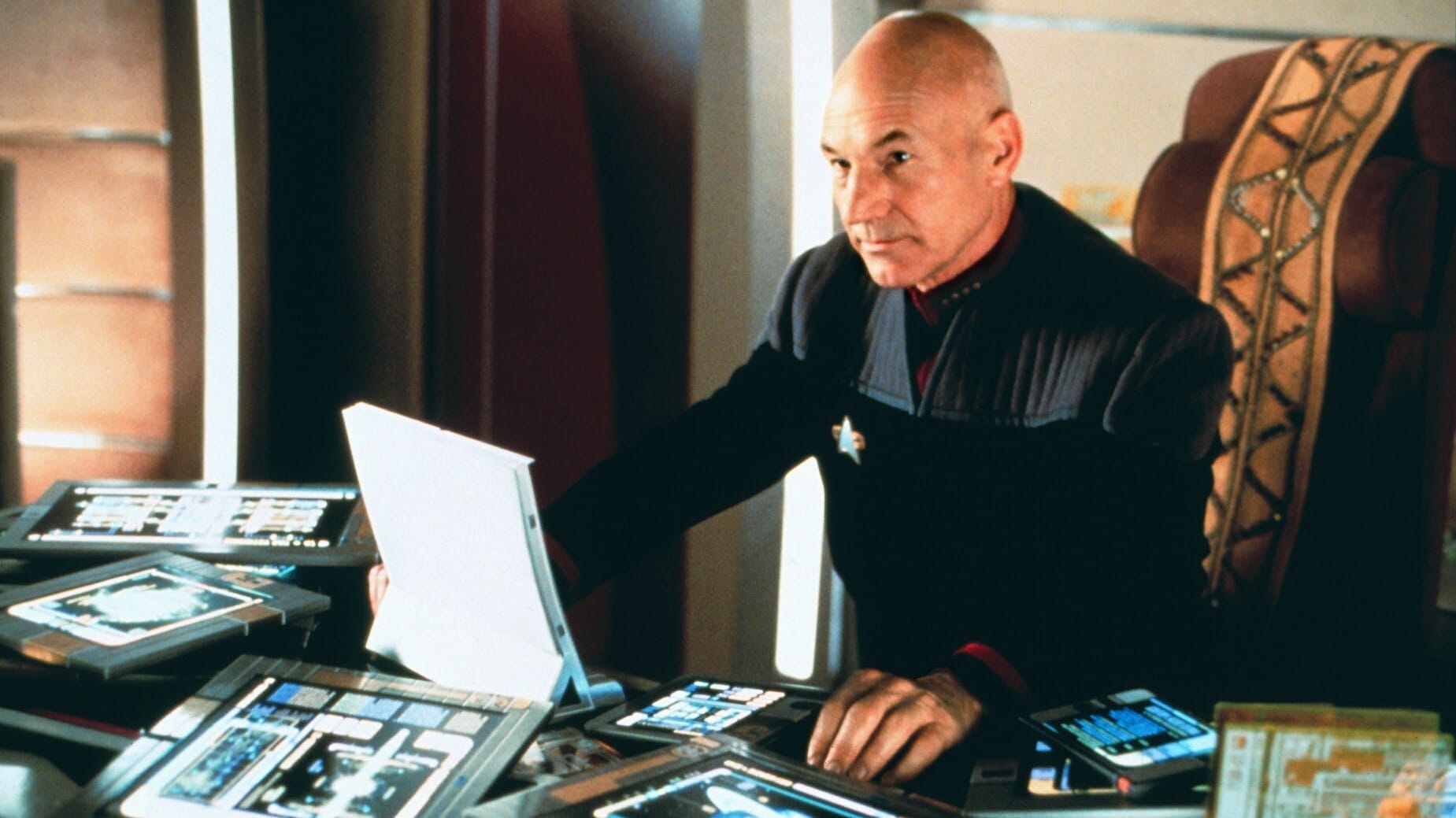 Paraderolle: Patrick Stewart als Captain Jean-Luc Picard in "Star Trek IX" (1998)