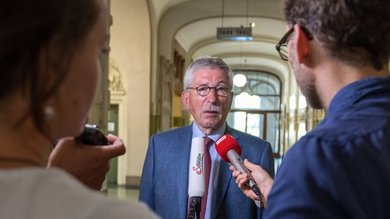 Seit mehr als zehn Jahren versucht die SPD, ihr umstrittenes und ungeliebtes Mitglied Thilo Sarrazin loszuwerden.