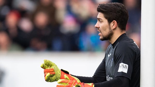 Arminia Bielefeld setzt weiter auf Torwart Stefan Ortega Moreno.