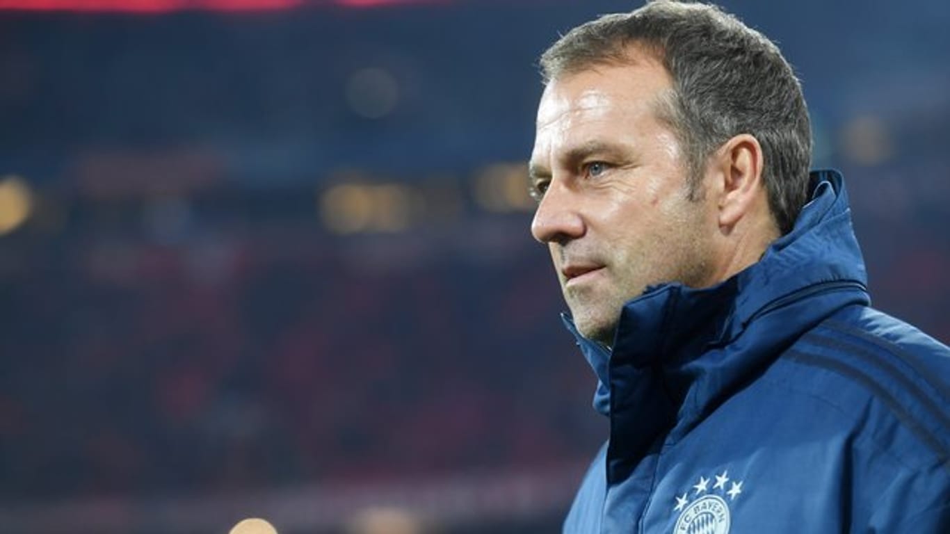 Bayern-Trainer Hansi Flick gibt seiner Mannschaft nach dem überzeugenden Sieg gegen Schalke den Sonntag frei.
