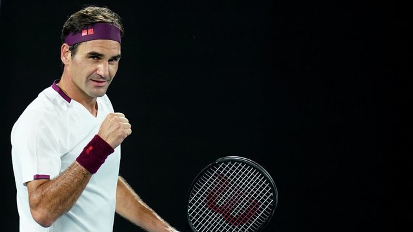 Roger Federer setzte sich in Melbourne gegen den Ungarn Marton Fucsovics durch.