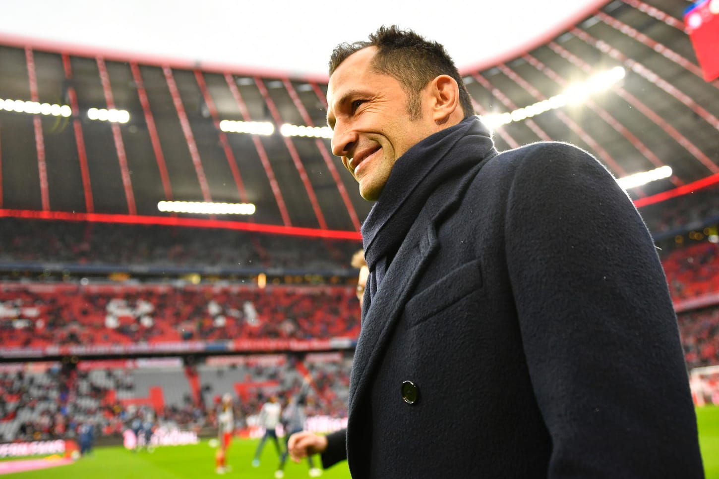 Bayern München: Sportdirektor Hasan Salihamidzic über die Transferpläne.