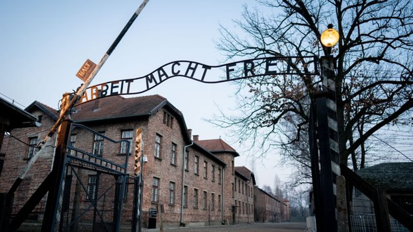 Allein im Konzentrations- und Vernichtungslager Auschwitz brachten die Nationalsozialisten mehr als eine Million Menschen um.