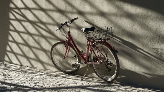 Fahrrad: Viele Mieter stellen ihre Räder am Hof ab.