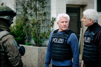 "Tatort: Unklare Lage": Die Kriminalhauptkommissare Ivo Batic (Miroslav Nemec, M) und Franz Leitmayr (Udo Wachtveitl, r) hatten es mit einem komplizierten Fall zu tun.