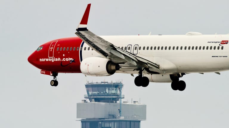 Gebühr für Handgepäck: Norwegian folgt mit der neuen Gebührenregel den Billigfliegern Ryanair und Wizz Air.