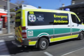 Rettungswagen in Adelaide: Bei einem Kucheness-Ettbewerb am Australia Day gab es einen tragischen Vorfall.